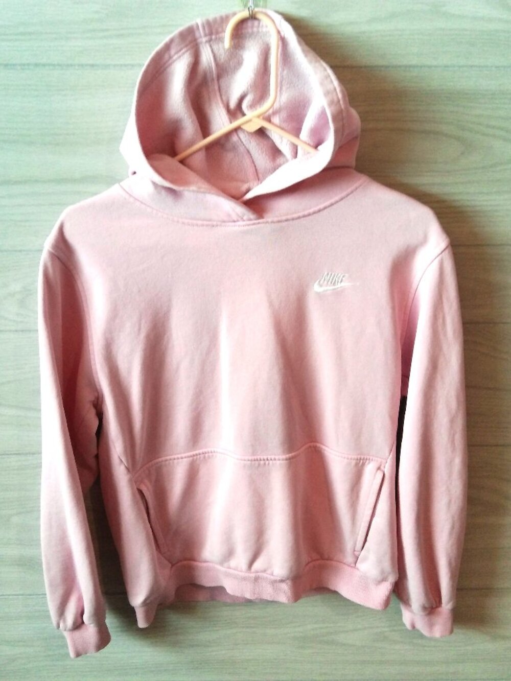 Nike Boy's Hoodie Size XL Pink Long Sleeves Hooded, Ink Defect on Sleeve